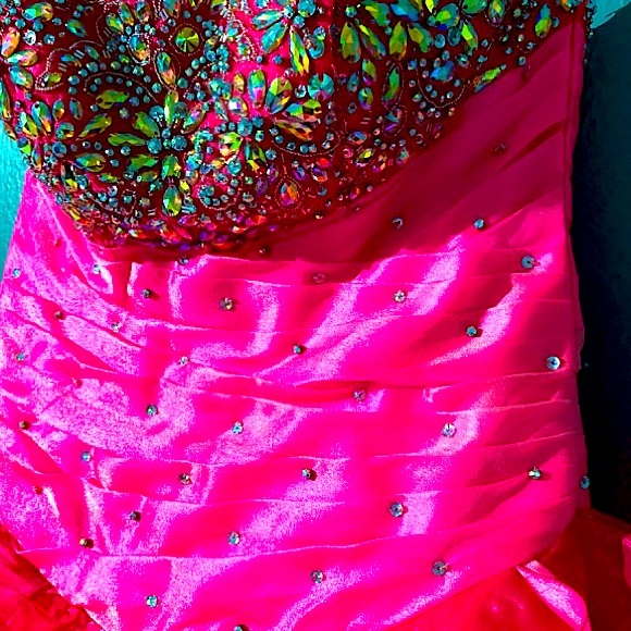 Strapless Pink PROM DRESS WITH IRIDESCENT EMBROIDERED bodice with ruffle bottom. - Picture 9 of 11